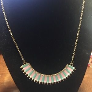 Woman’s necklace